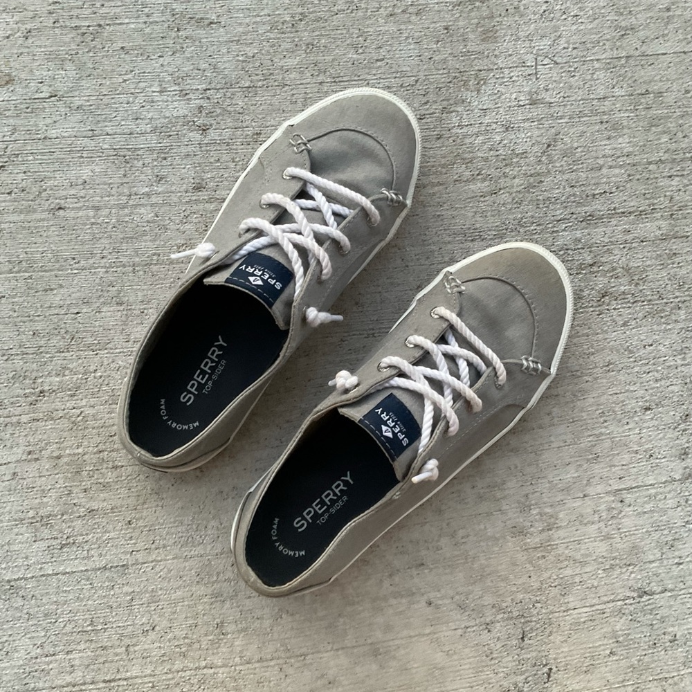 Cute Grey Sperry boat shoes